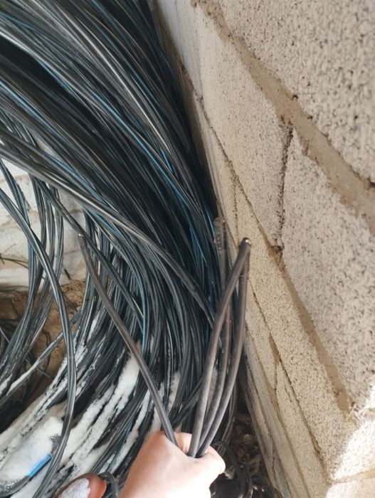 Кабел сатылады  трех пазный