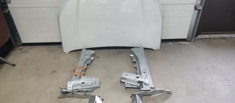 Bara fata , trager , lonjerone, volet Dacia Sandero stepway