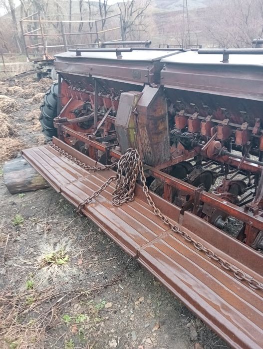 Продам сеялку зерновую