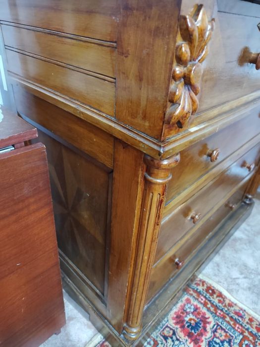 Продам комод из массива