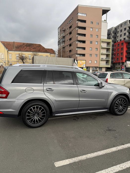 MERCEDES-BENZ GL-Class 2010 — imagine 9