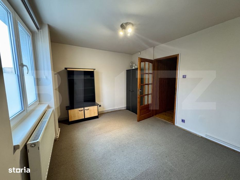 Apartament 3 camere, 82 mp, zona Poli 2