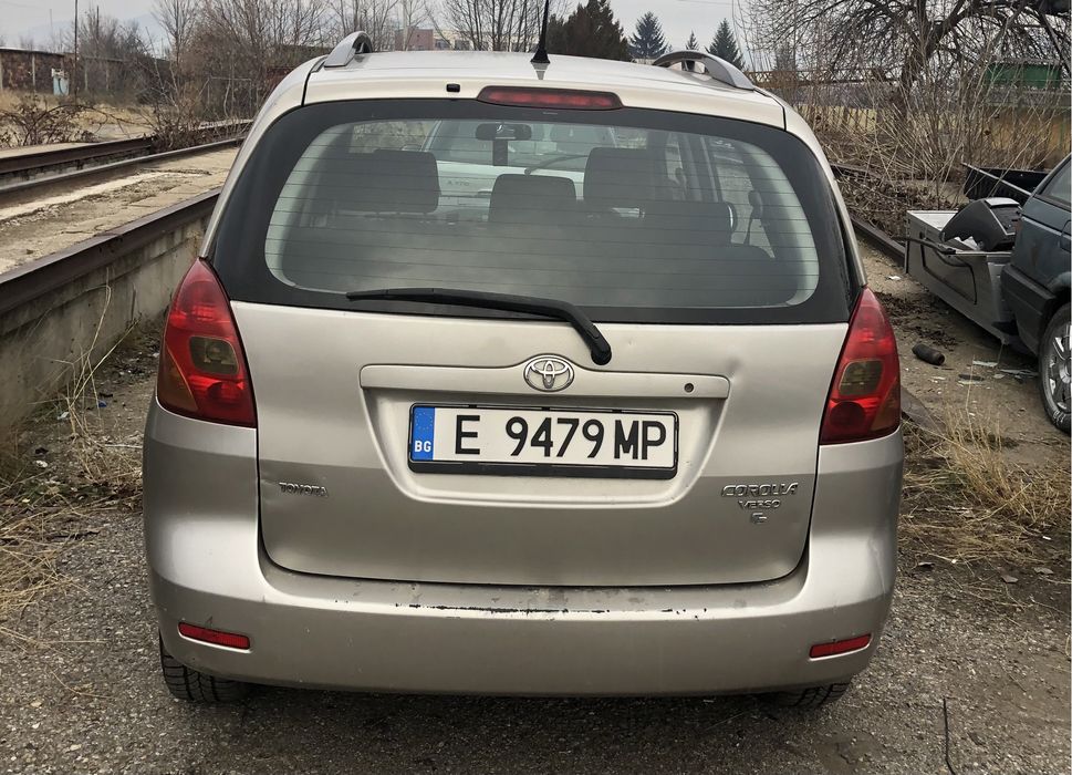 Toyota corolla verso 2.0 d4d на части
