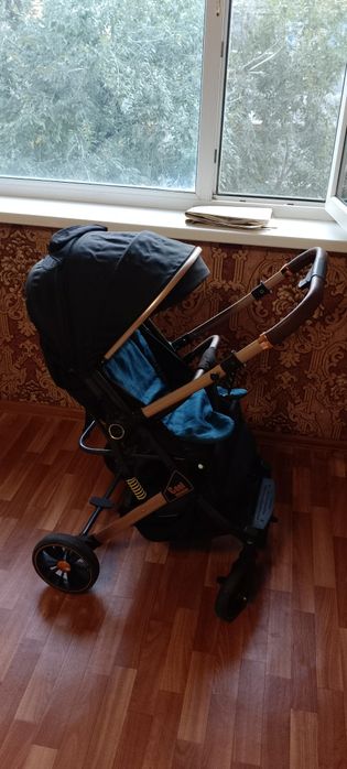 Коляска.   Новый