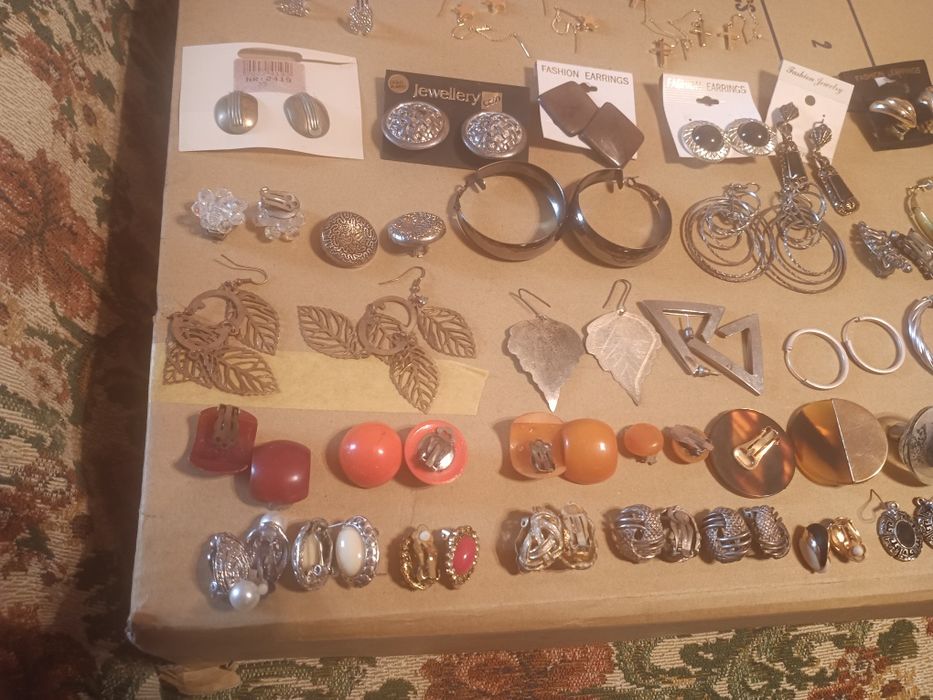 Гривни и брошки-2евро