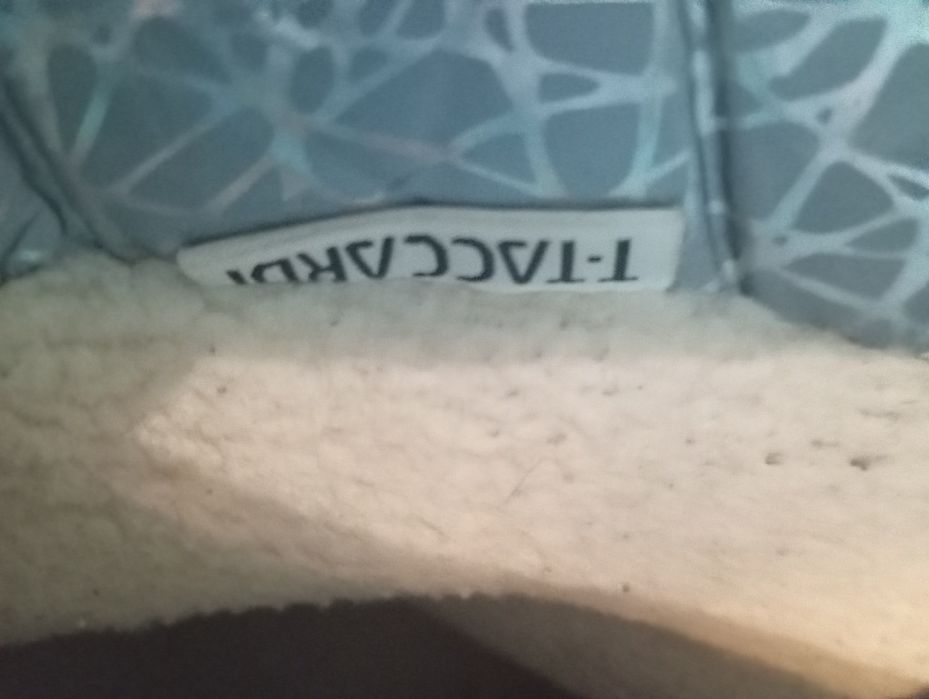 Продам сапоги на девочку