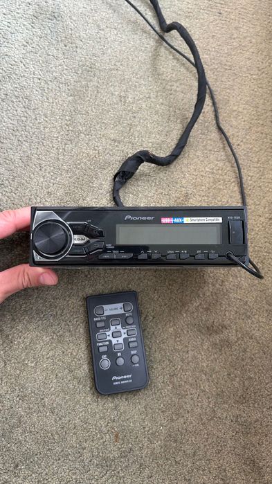 CD pioneer с USB изход и дистанционно