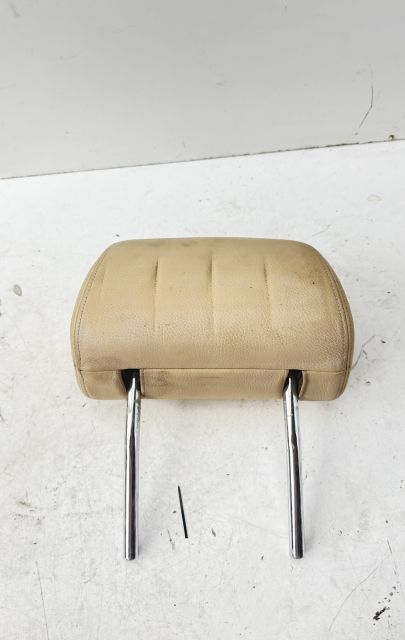 Tetiera spate dreapta piele Volkswagen VW Touareg generatia 1 7L