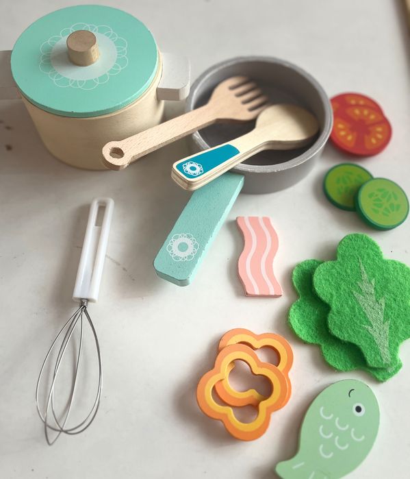 Лотове с играчки Goki, Playtive и др.