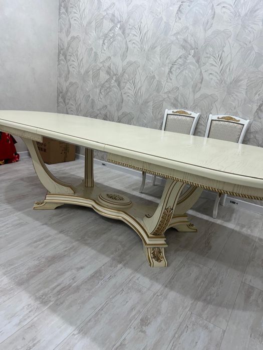 продам стол , без стульев