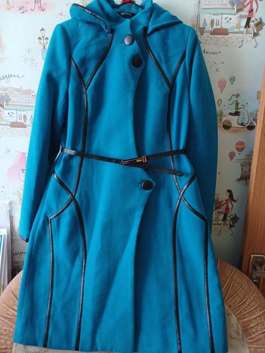 Пальто весенне-осеннее.