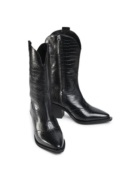 Продам кожаные сапоги