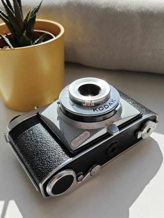 Camere film Minox 35 EL și Kodak Retinette f