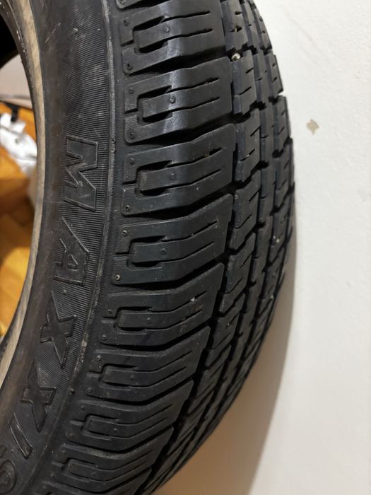 Doua anvelope Maxxis M+S, P205/70/R15