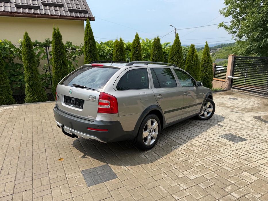 Skoda Octavia Scout 4x4 Xenon/Carlig/Climatronic/Alcantara/2.0 Diesel/2008