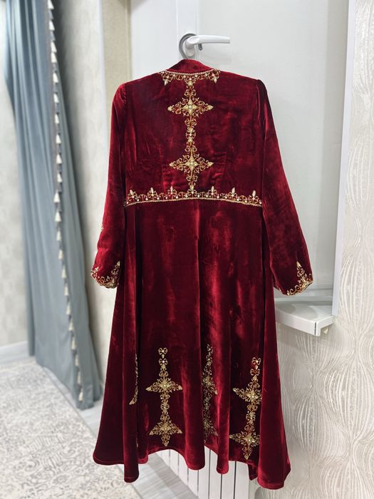 Продается  Бешпет и кажекей ручная работа