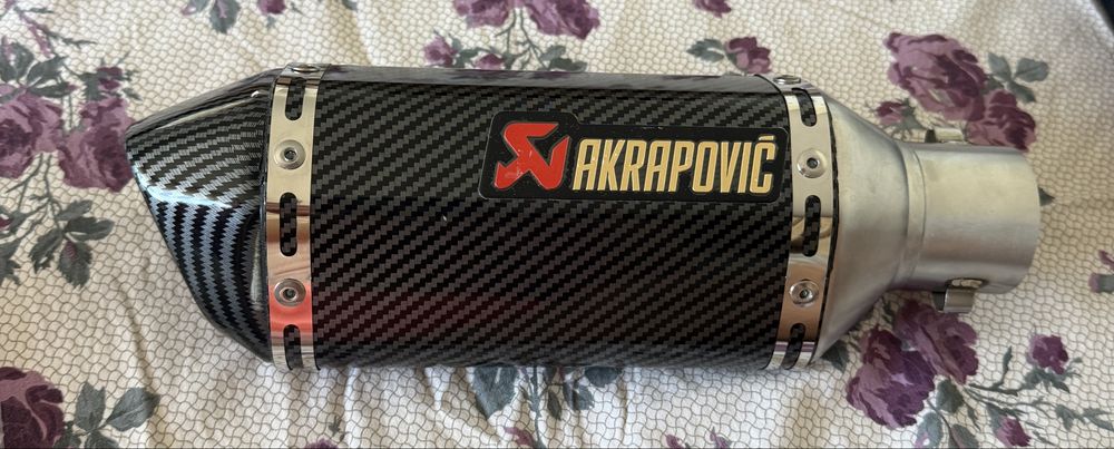 Toba Akrapovic re