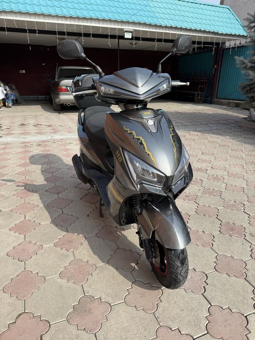 Срочно Продам мопед м8 про