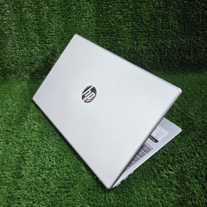 Hp ноутбук янги N935