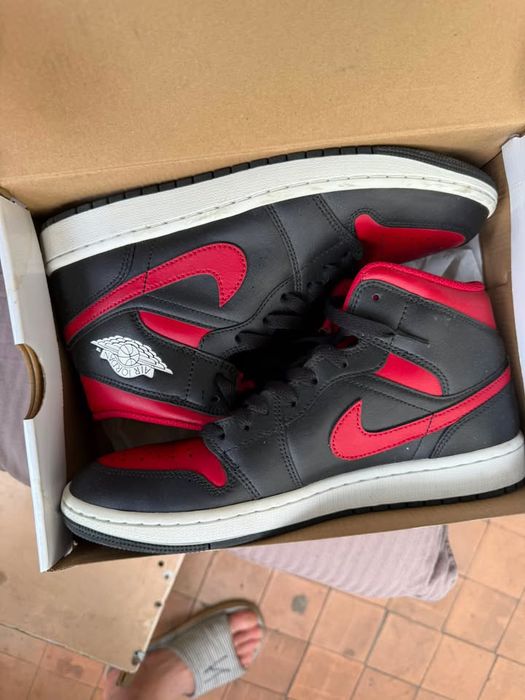 Nike Air Jordan Mid