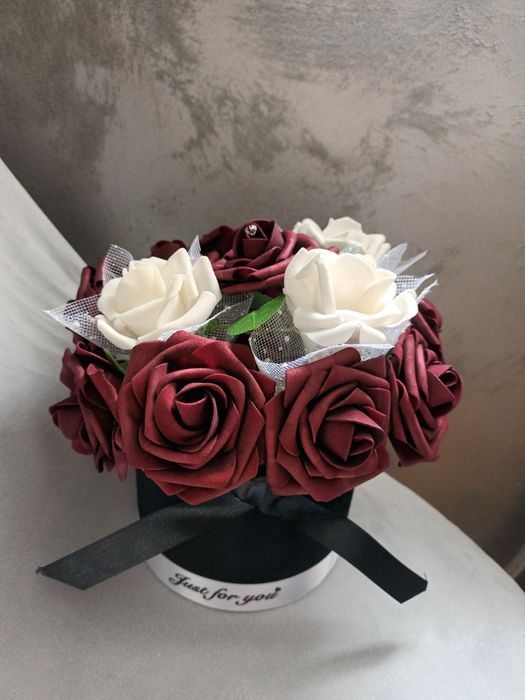 Букет от реалистични рози