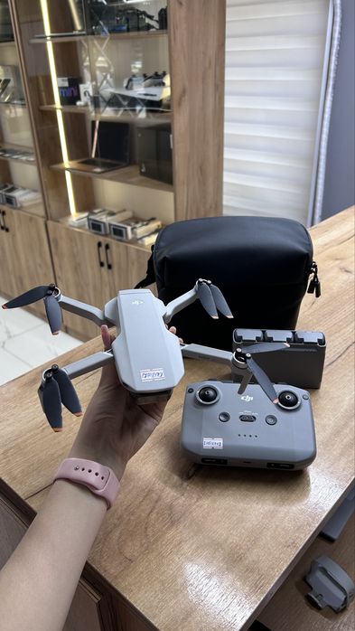 Дрон: DJI mini 2Se