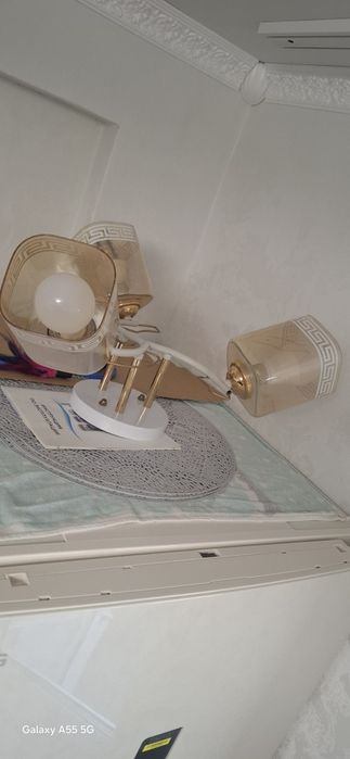 Продам люстру!Три рожка с узорами!