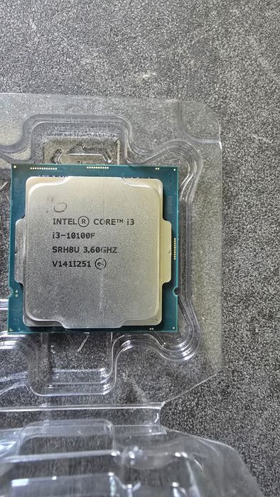 Продам i3 10100f