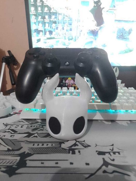 Стойка за PS5 контролер – Hollow Knight дизайн