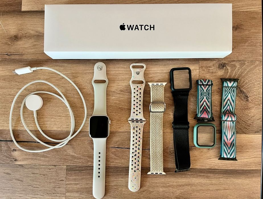 Apple Watch SE  GPS 40 mm,