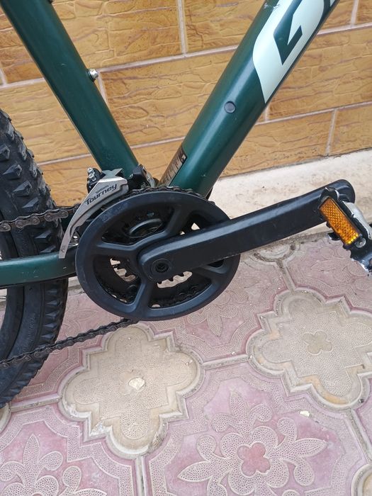 Giant 27,5 цола    .