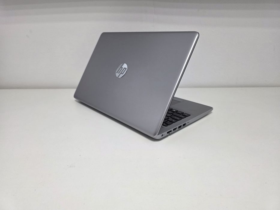 Laptop HP i5-1035G1 15.6" FullHD 16gb video nVIDIA gaming. Garantie 12 luni