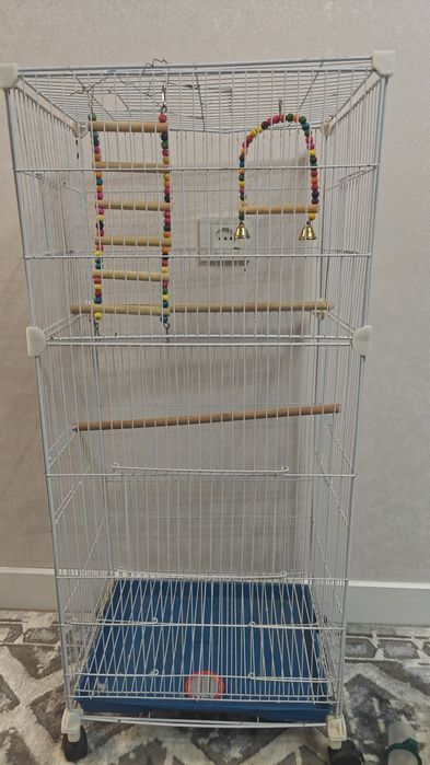 Продам клетку большую для птиц