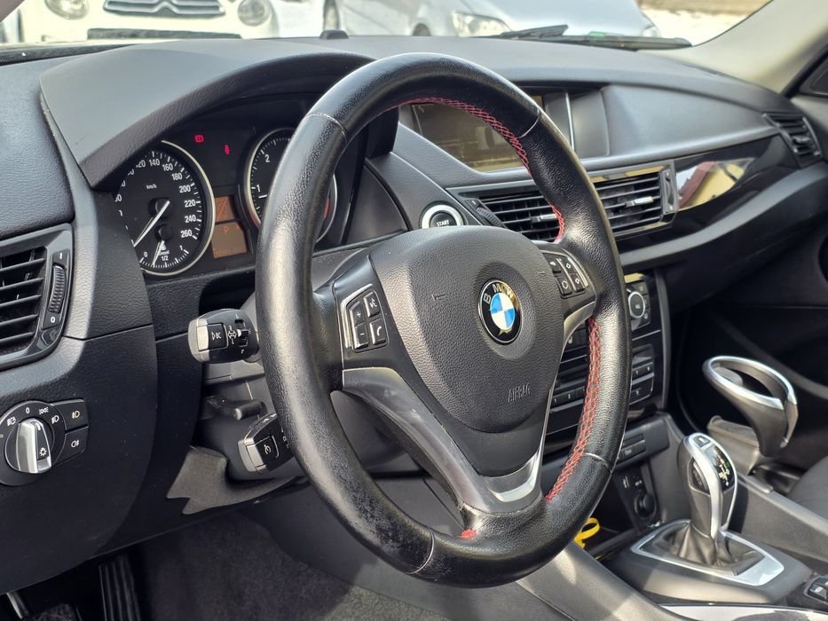 Bmw x1 Sport line 2013 2.0 D x-drive Superb