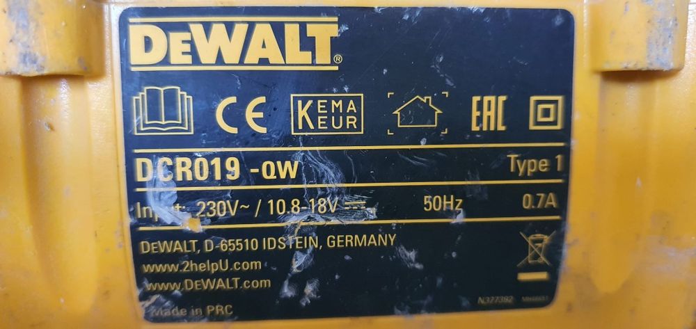 Vând boxă DeWalt DCR-019-QW