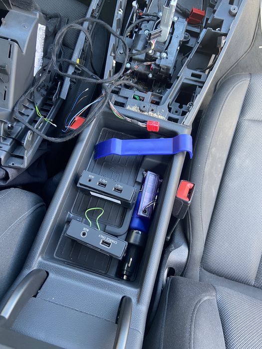 Retrofit Carplay/Autohold/Sport layout AUDI A3, A4 B9/A5 /Q5/Q7/VW