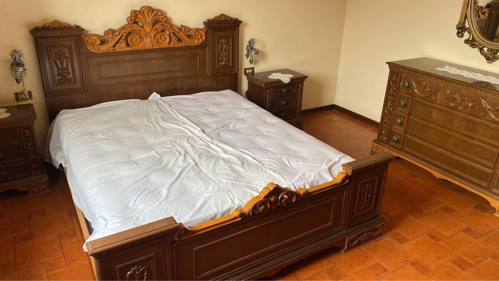 Dormitor lemn masiv pat + dulap