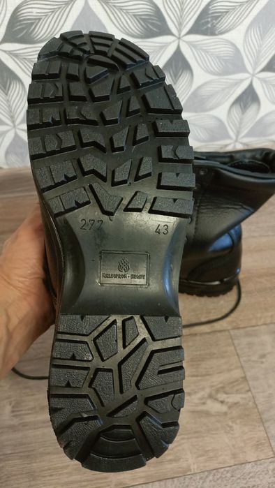 Ботинки военные с высоким берцем