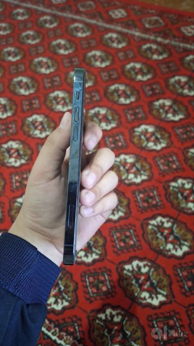 Iphone 12 pro ideal srochni sotiladi
