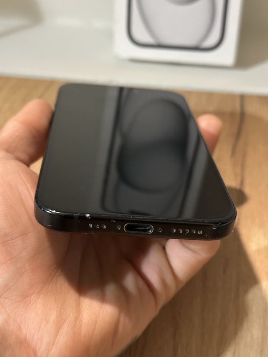 Продам Айфон 15