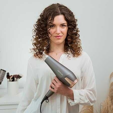 Сешоар Cecotec Bamba IoniCare Radiance 2500W, 2 скорости, 3 температури, черен, 1.8м кабел