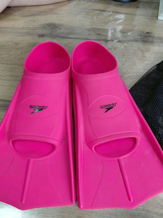 Ласты Speedo ,новые