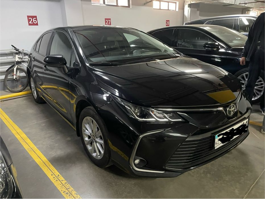 Автомобиль Тойота Королла