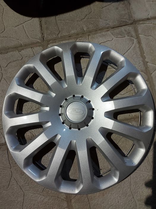 Capac roți R 15'', original Ford Fiesta 2016