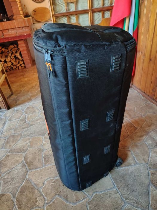 Продавам Аудио система JBL Partybox 710