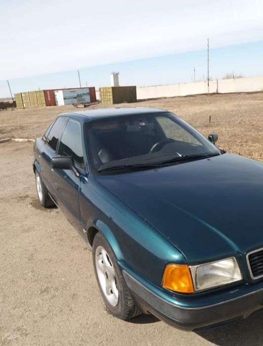 Продам Ауди 80 б 4  2л