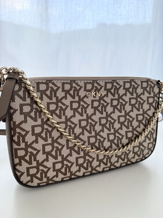 Дамска чанта DKNY