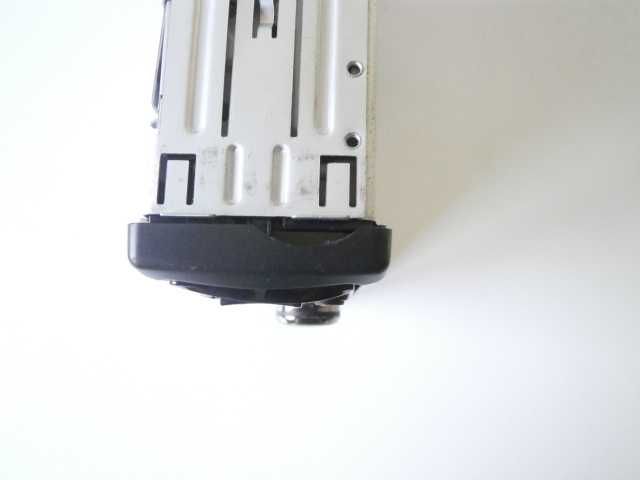 Aвтомобилнa стереоуредбa Clarion