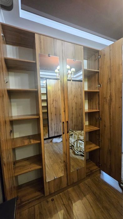 мебельный шкаф в спальню