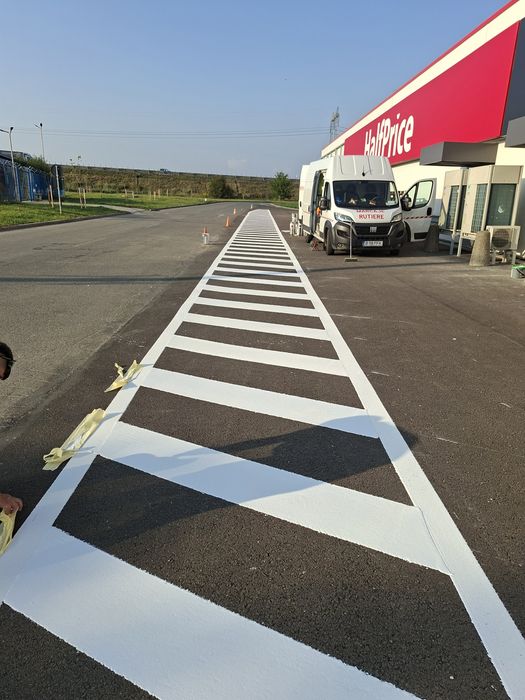 Semnalizare rutieră orizontală